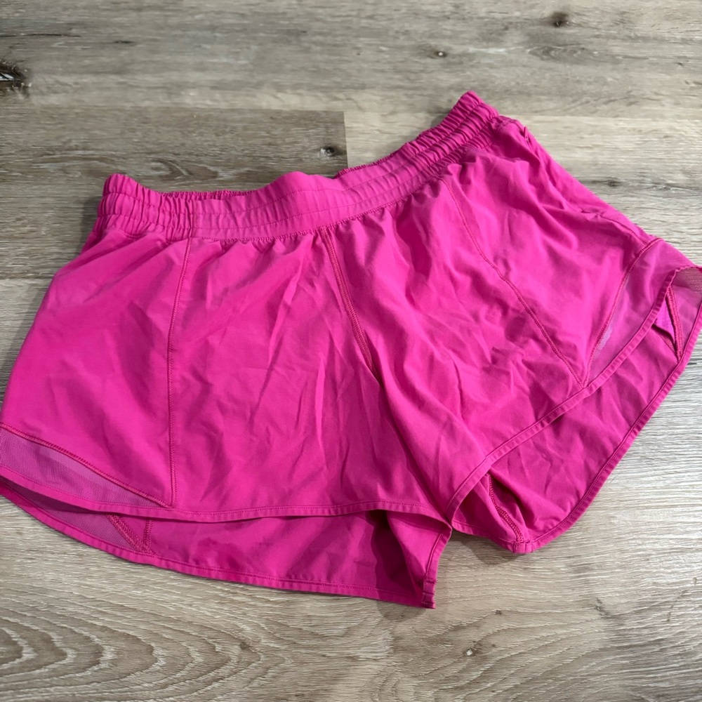 LULULEMON HOTTY HOT SHORTS